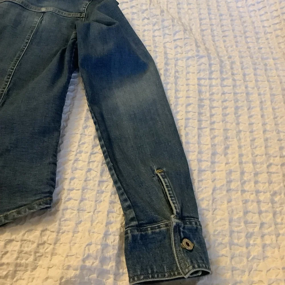 Tommy Hilfiger blue washed denim shirt/ jacket Size Medium - Picture 9 of 14